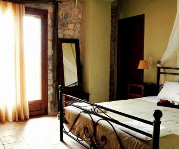 Vlyhada Guesthouse Pyrgos Dirou Luaran gambar